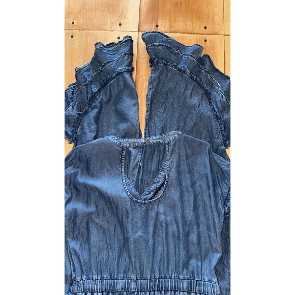 Doe & Rae Blue 100%Tencel Denim Ruffle Hem Wide Leg Jumpsuit Large Cutout Back - Picture 7 of 7